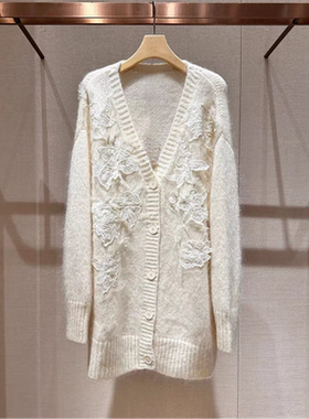 2024年冬季新款V领刺绣花朵单排扣中长款针织开衫上衣女 Q160702D