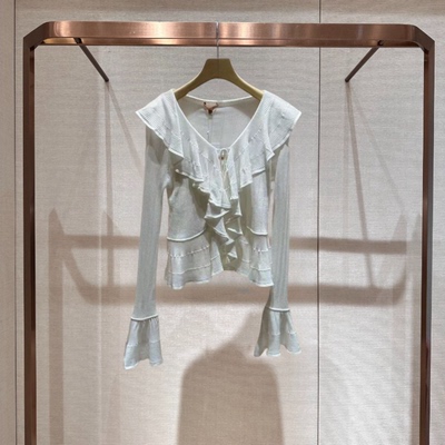 卓雅蝴蝶结喇叭袖修身针织