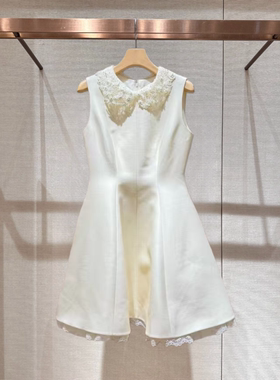 2026春季新款优雅气质镂空翻领拼接蕾丝边A字无袖连衣裙XSJ0L03D