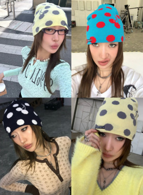 FOURFORTY CHERRY DOTS BEANIE 樱桃波点提花毛线护耳帽