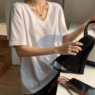 Leyang 欧货衣长65cm 夏季新款百搭V领棉料短袖T恤纯色短款上衣女