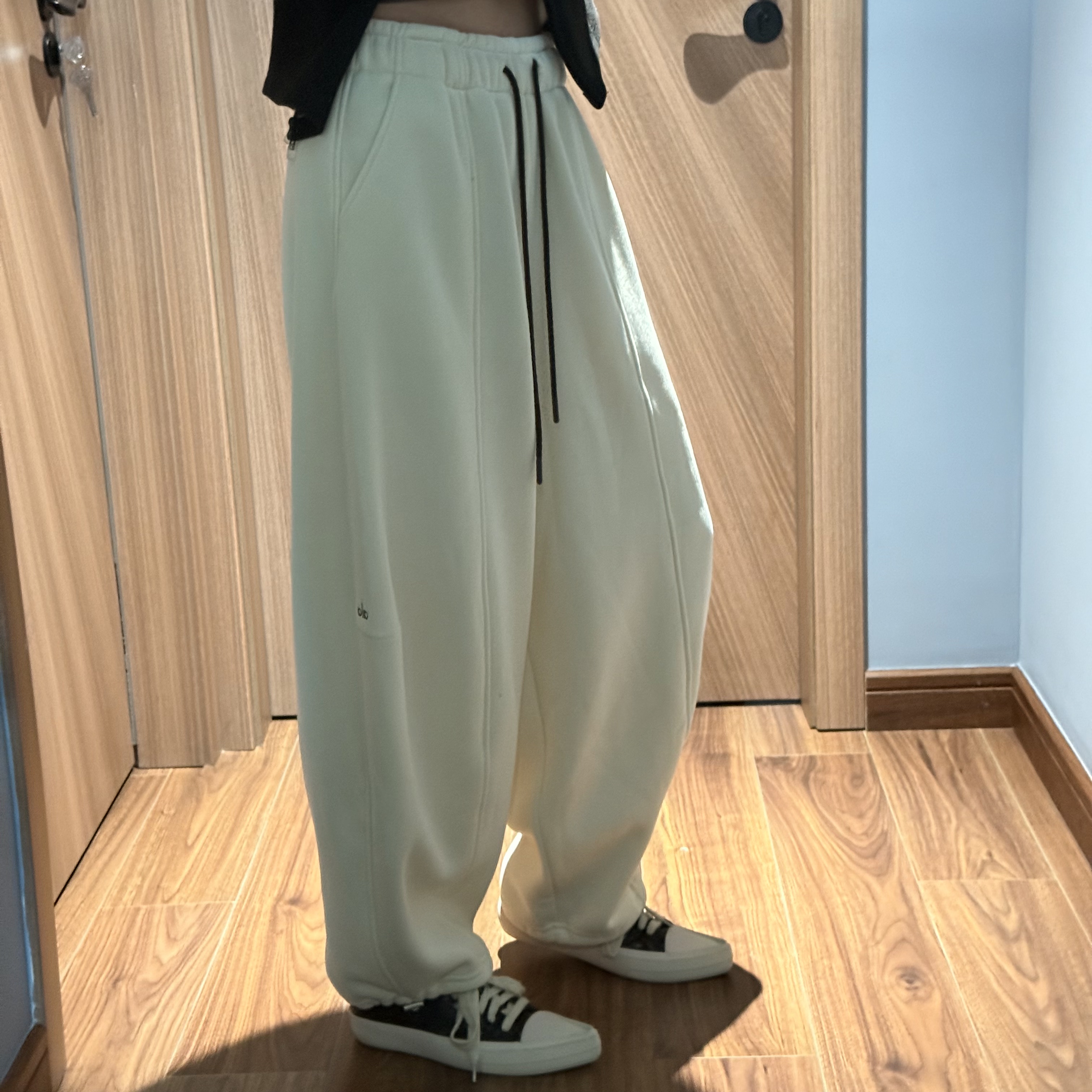 DY2181冬季厚绒 2025 抽绳拼接松紧腰宽松加绒阔腿弯刀休闲裤女S,女装/女士精品,休闲裤,淘宝优惠券,粉丝福利购,淘宝优惠卷