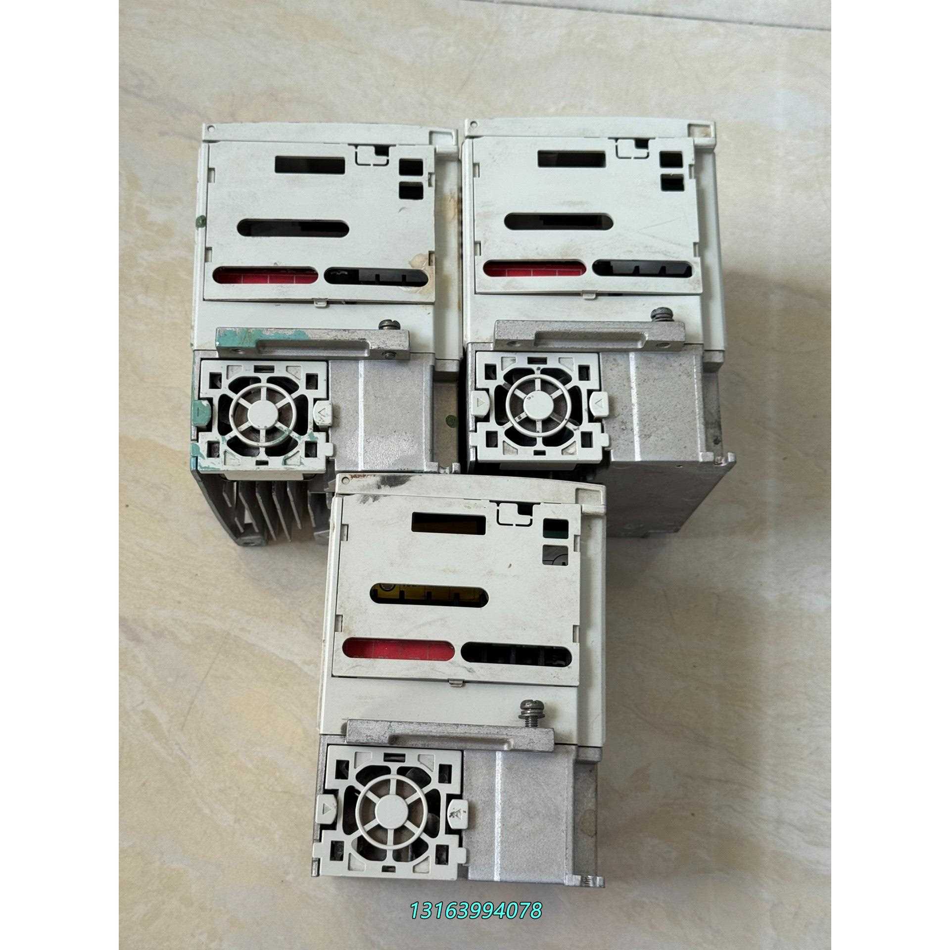 原装东芝变频器VFS11-4004PL-WN（R5）0.4K议价