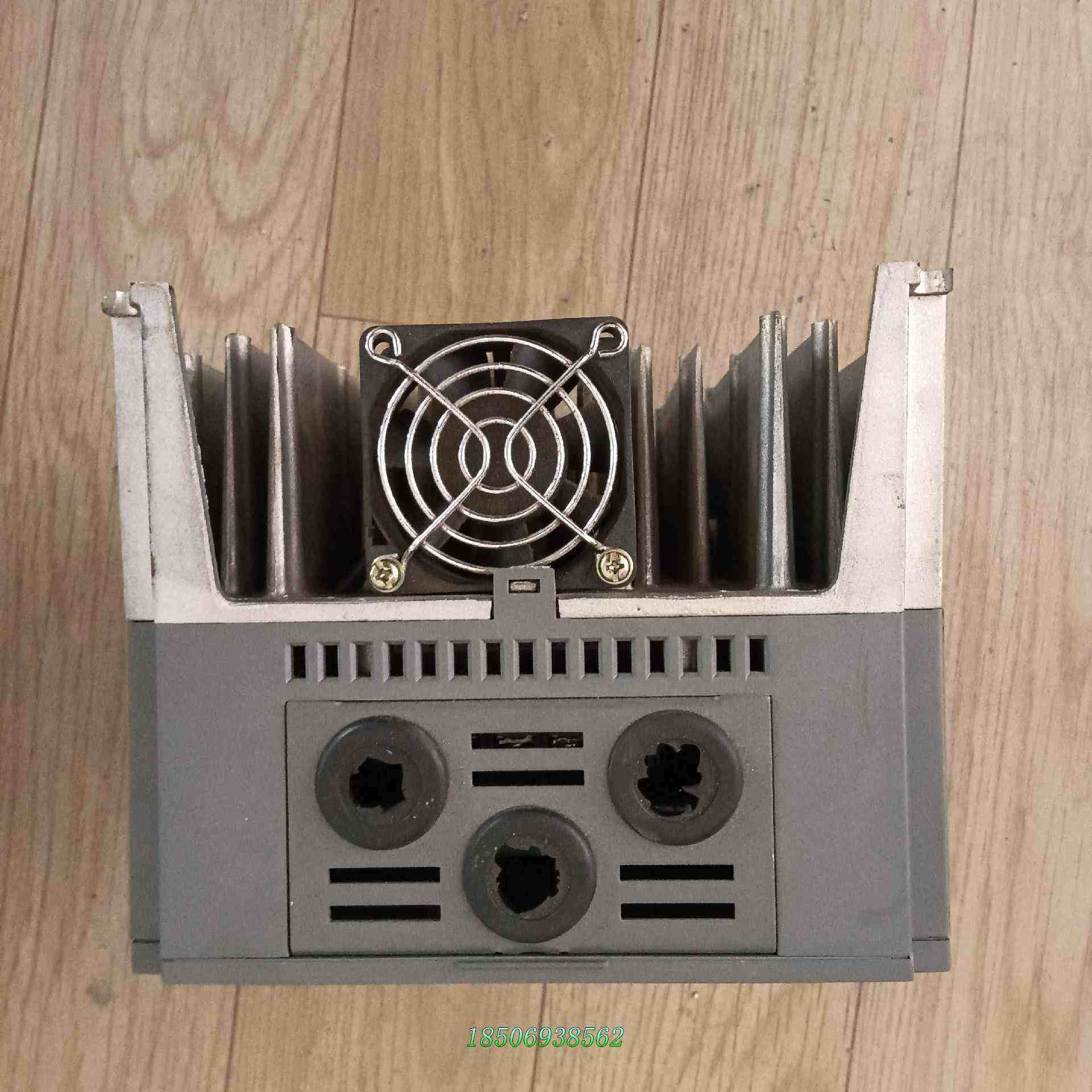 台安n2系列变频器3.7kw 三相380v议价出售