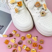 可爱卡通甜甜圈早餐面包片仿真食玩鞋 花diy配件 带扣可拆卸儿童鞋