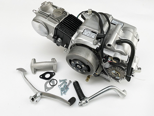 摩托车JH70脚启动发动机总成嘉陵70 卧式100手动离合四档循环机头