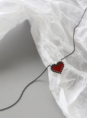红桃心钛钢黑色学生洛丽塔锁骨链