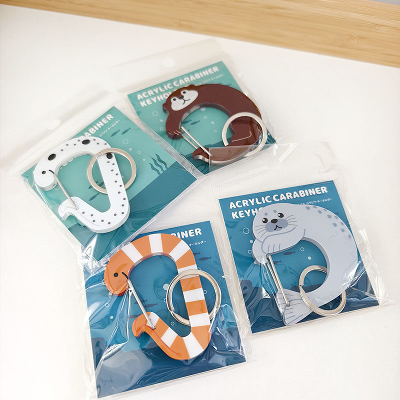 日本正版decole海洋生物水獭海豹可爱钥匙扣户外挂扣挂件 现货