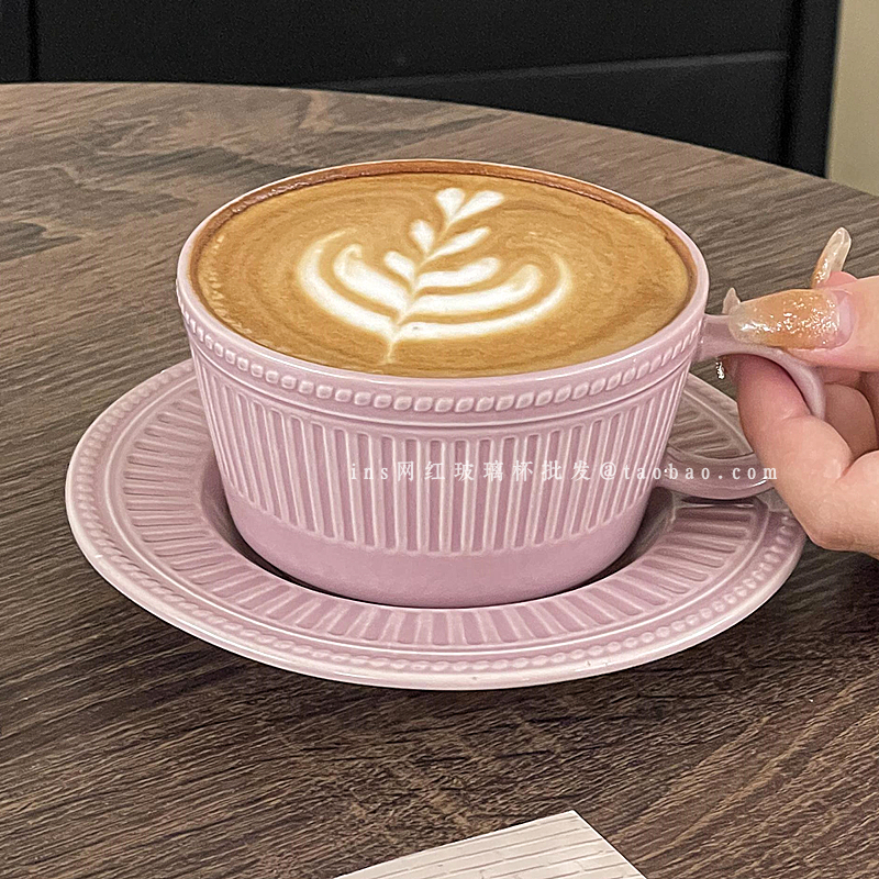 复古竖纹陶瓷咖啡杯碟