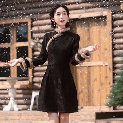 冬款加绒加厚黑色短款长袖旗袍2025新款年轻款女小个子连衣裙冬季
