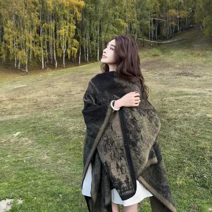 莉莉针织披肩高级披风仿羊绒斗篷图片