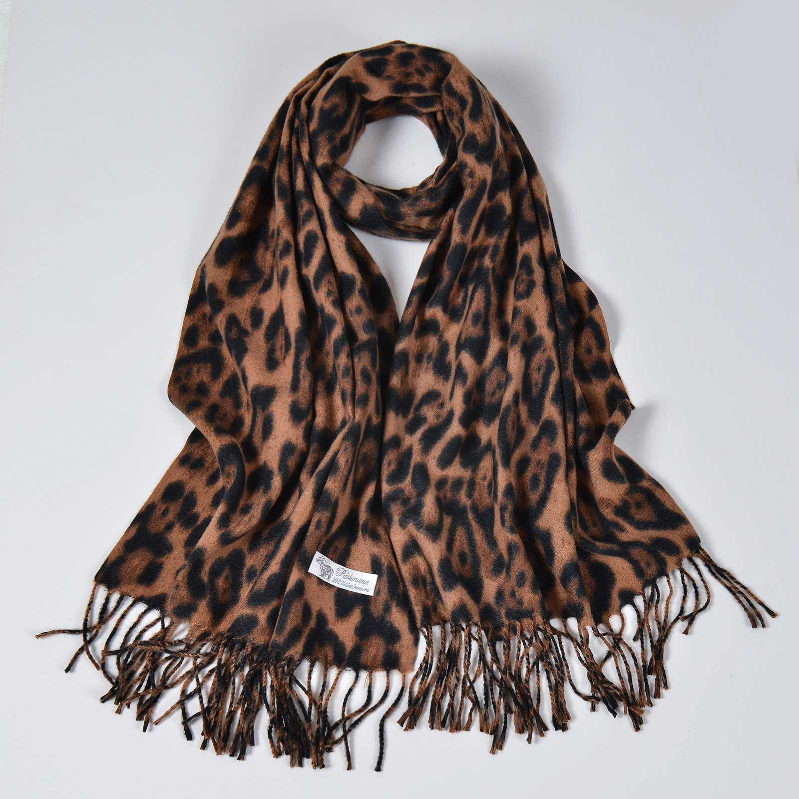 经典豹纹流苏保暖长围巾