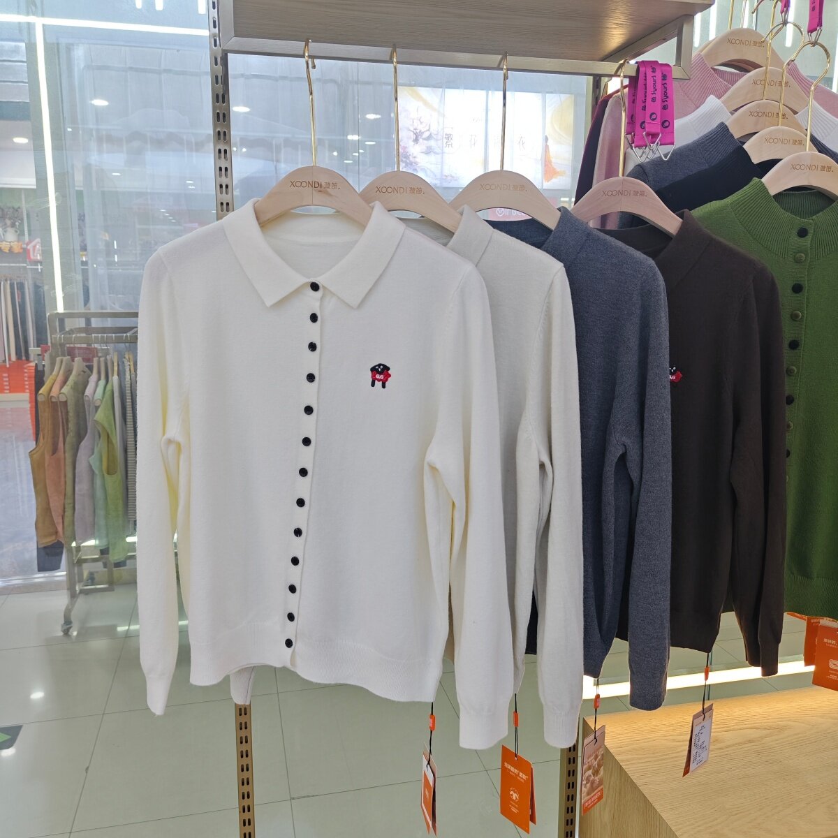 璇笛821秋女POLO翻领长袖亲肤麻花毛衣针织开衫百搭多色内搭外穿
