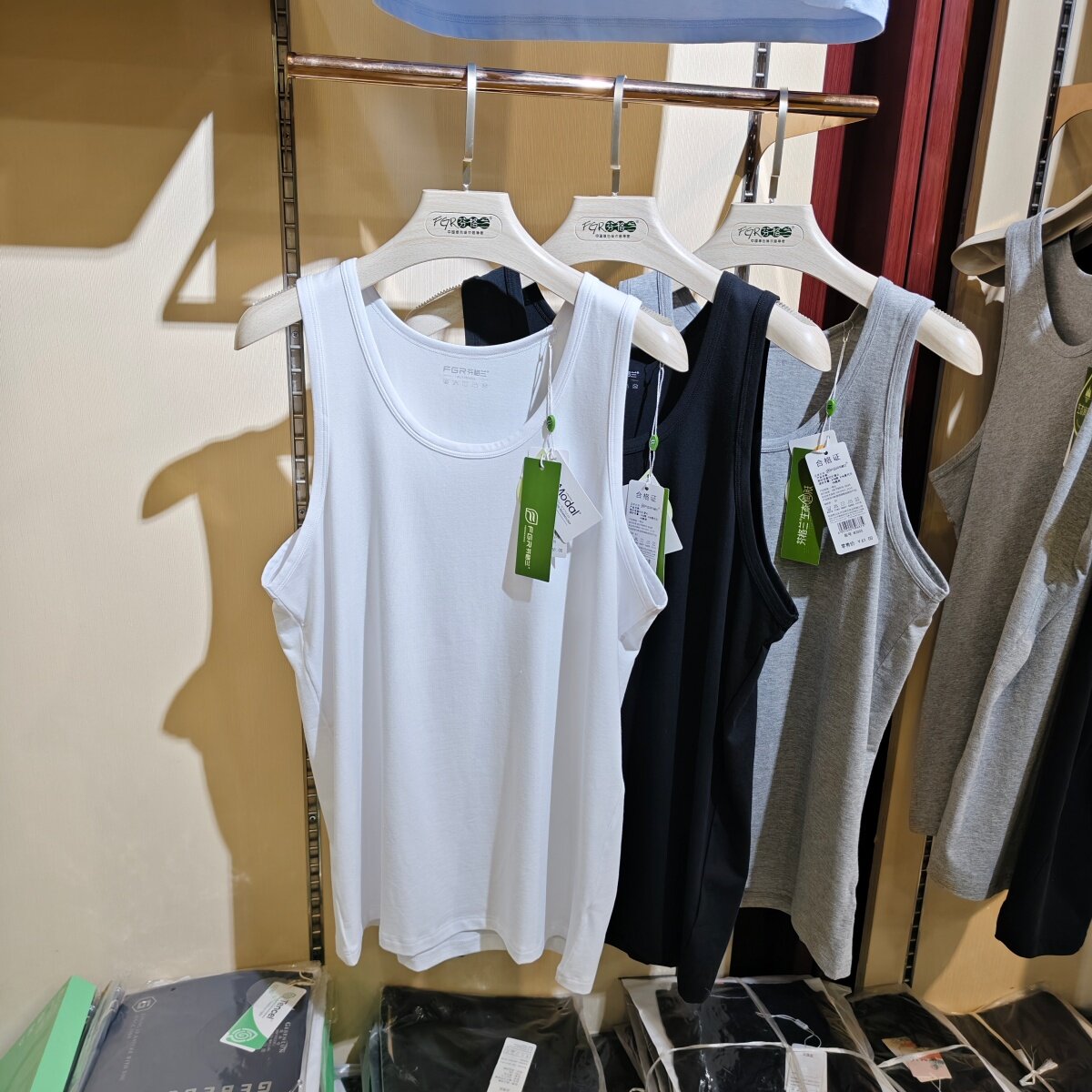 芬格兰82005时尚男士莫代尔背心运动潮男紧身打底汗衫背心男夏