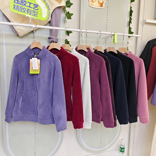 她炽绒磨磨2682好彩女秋冬新品奥粒绒外套容嬷嬷2025