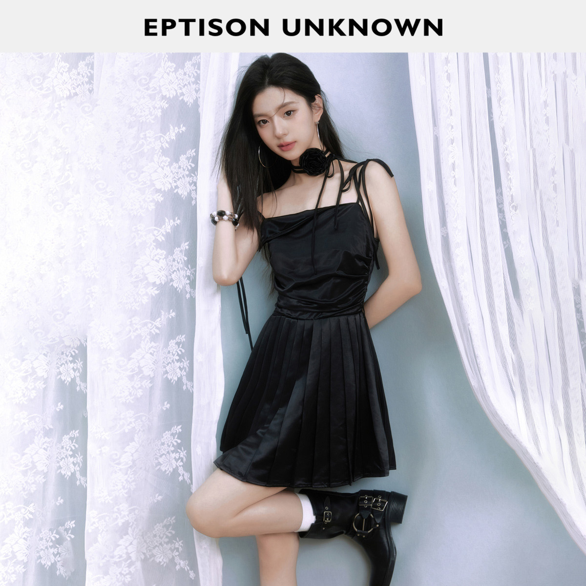 eptison黑色气质吊带连衣裙图片