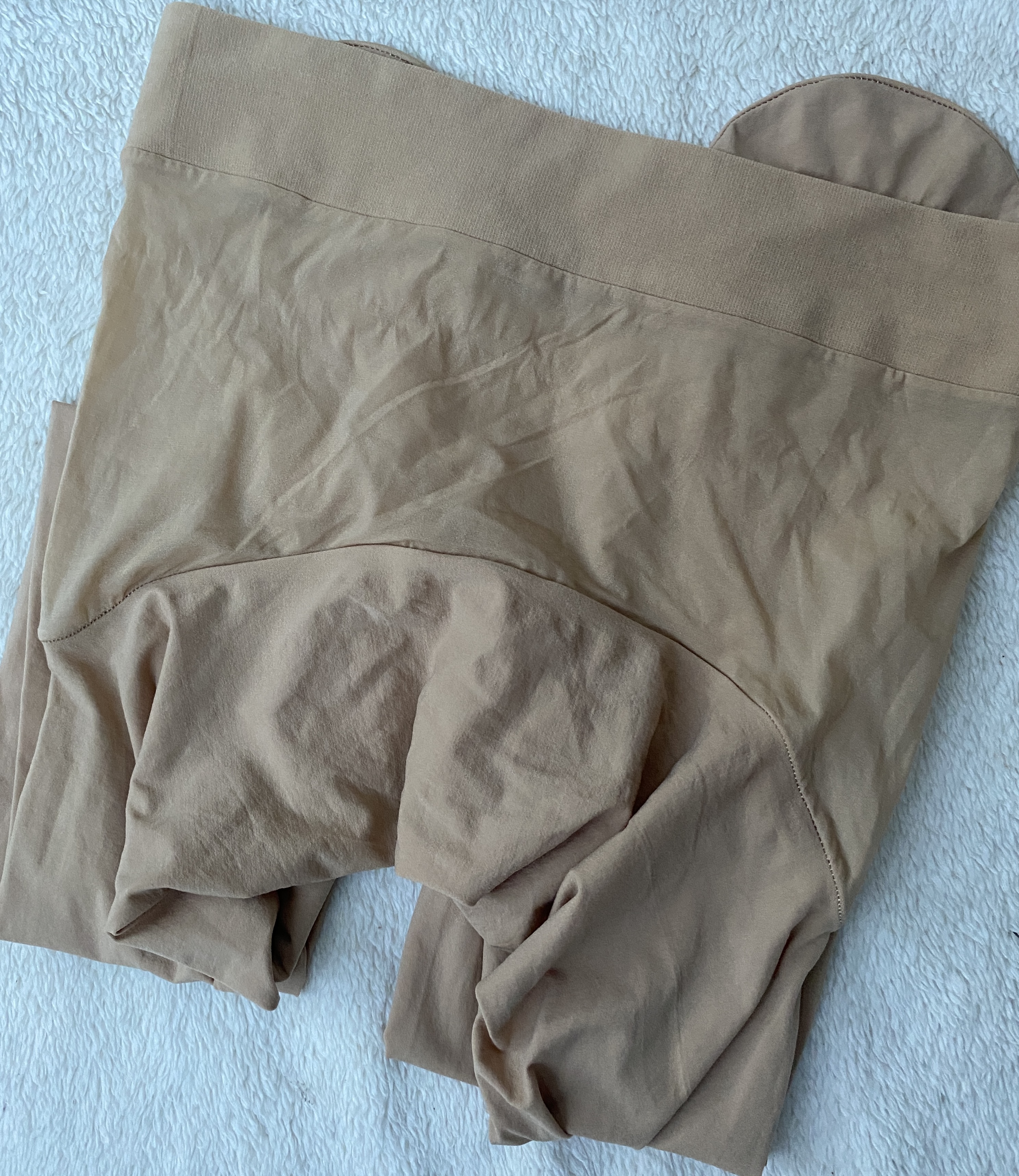 大码高密钢丝袜女薄款防勾丝不掉档无缝苹果臀连裤袜光腿神器春秋