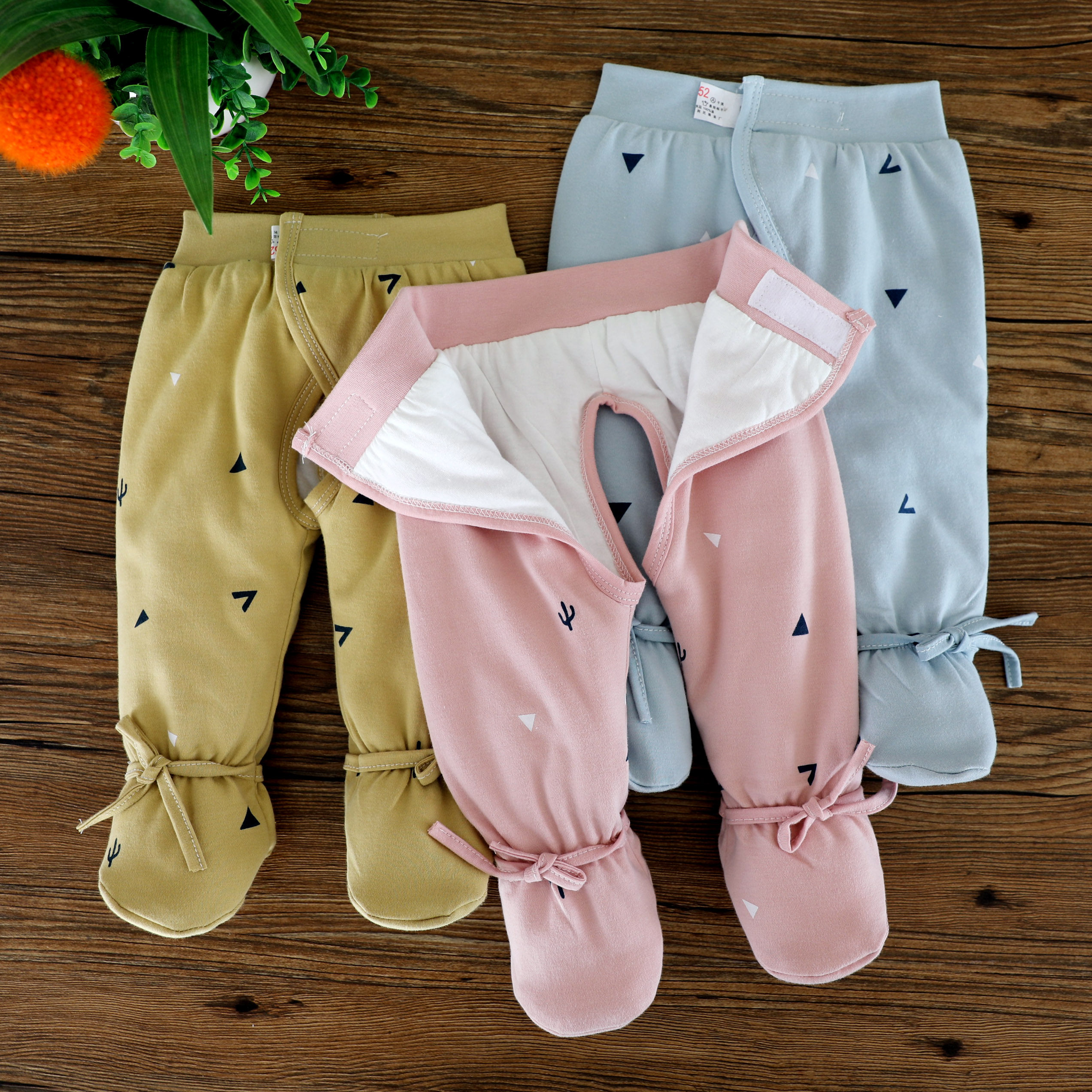 新生儿包脚裤冬季加厚婴儿连脚裤子初生宝宝带脚保暖裤开腰薄棉裤