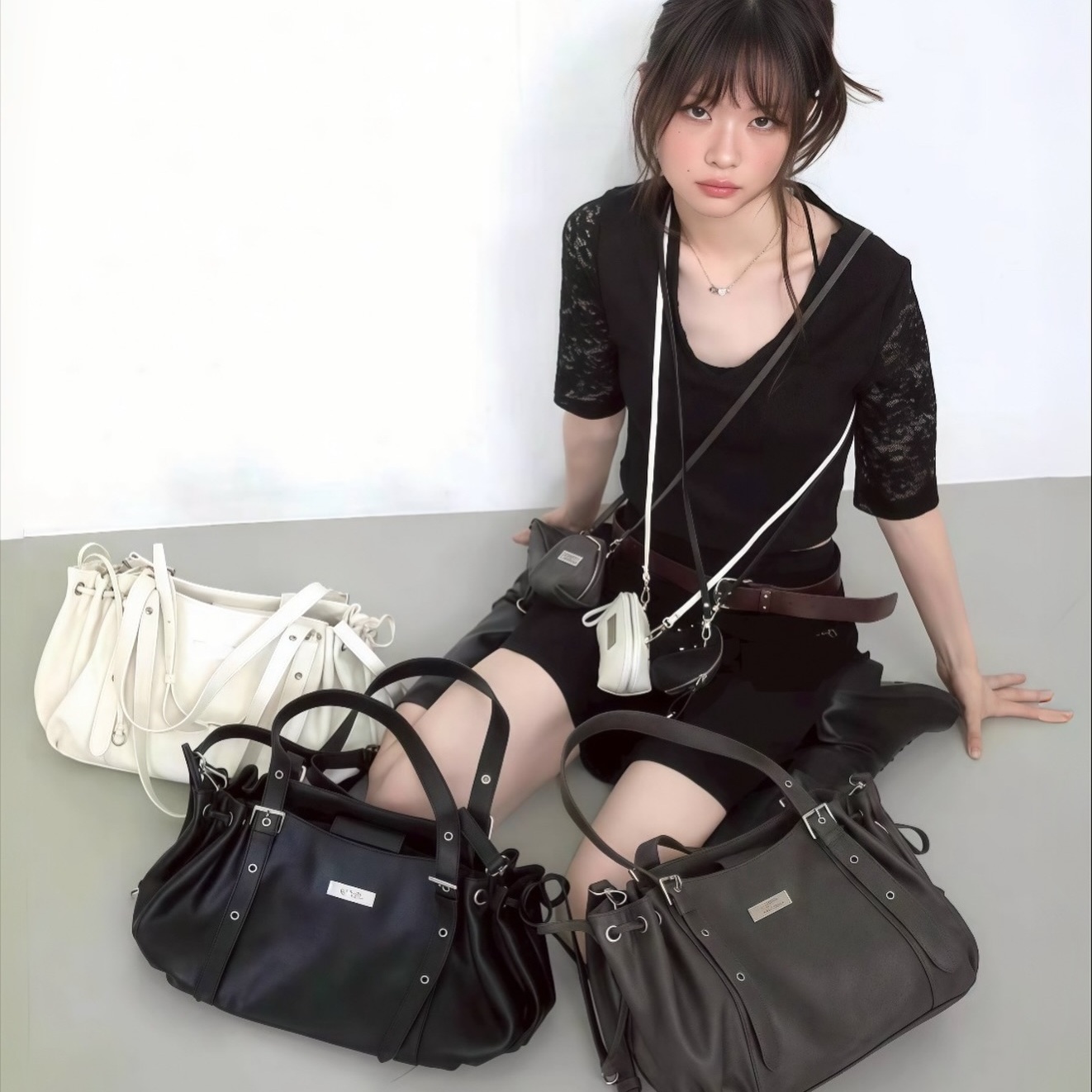 韩国小众品牌ason新款暗黑复古抽绳饺子包流浪托特包通勤休闲露营