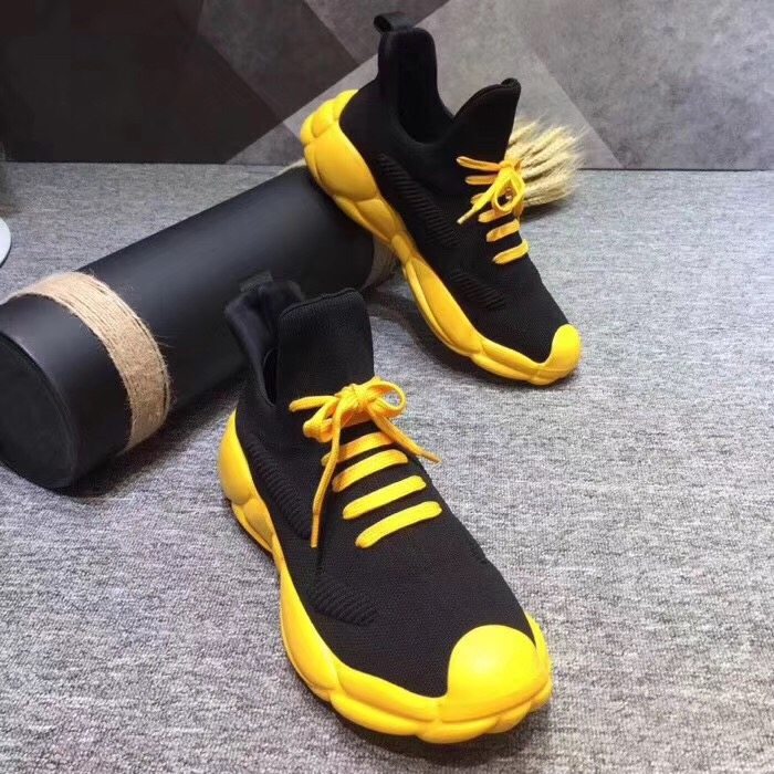 ins超火的黄底简约时尚飞线布鞋