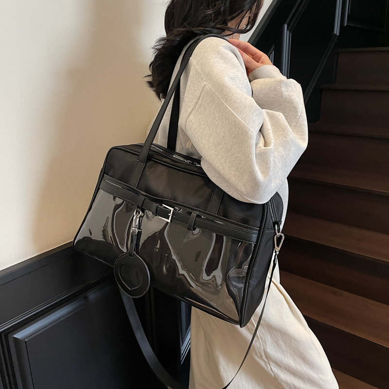 时尚纯色手提包旅行袋大容量短途出差行李包单肩斜挎包高级感大包