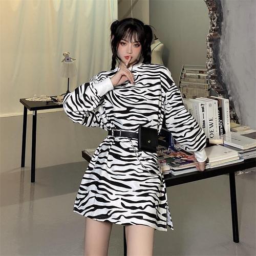 魔于 72MY8006 魔于 72MY8006