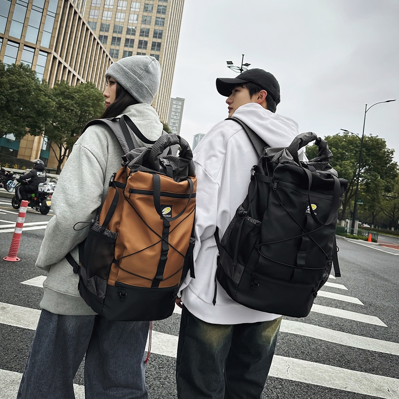 大容量双肩背包男户外潮牌机能短途旅行登山包个性潮流出差电脑包 箱包皮具/热销女包/男包 双肩背包 原图主图