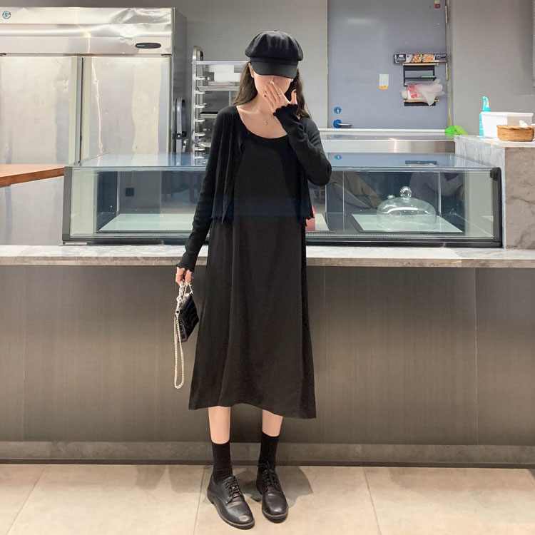 Real price ~ New Korean black design off shoulder mid length dress with suspender skirt and underskirt dress