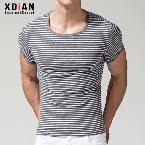 Базовая приятная телу хлопковая спортивная футболка с коротким рукавом, облегающий крой, в обтяжку