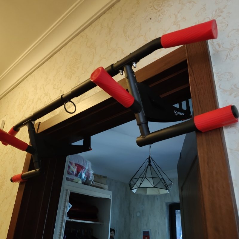 门上多功能单杠引体向上卷腹练腿免安装腹肌马甲线三头肌胸训练器