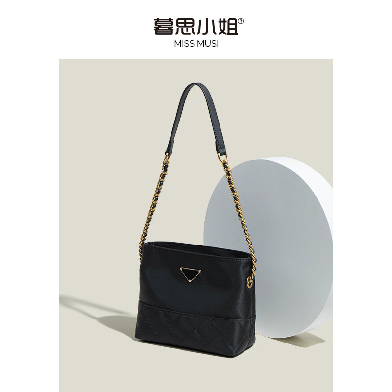 暮思小姐黑色百搭朱珠同款链条包