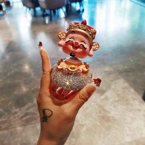 汽车轻奢摆件创意摇头财神爷公仔