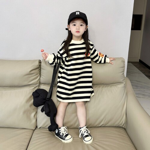 2025春季新款女童笑脸中长款卫衣裙宝宝洋气条纹休闲长袖连衣裙潮