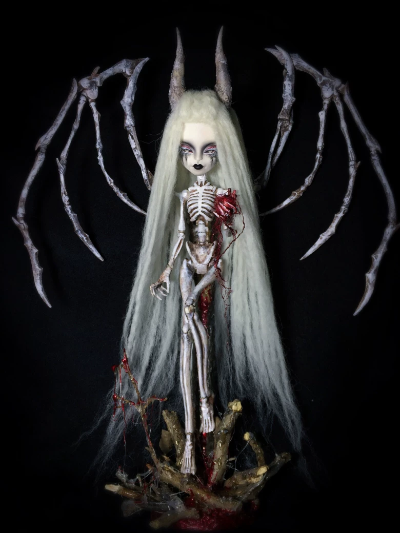 [ Monster High]
