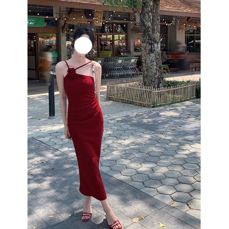 欧美性感吊带礼服轻奢小众高端级气质名媛收腰显瘦开叉花朵连衣裙