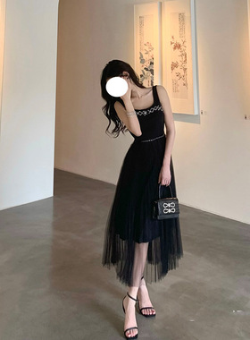 法式性感吊带露肩背黑色礼服女轻奢小众高端级气质名媛显瘦连衣裙