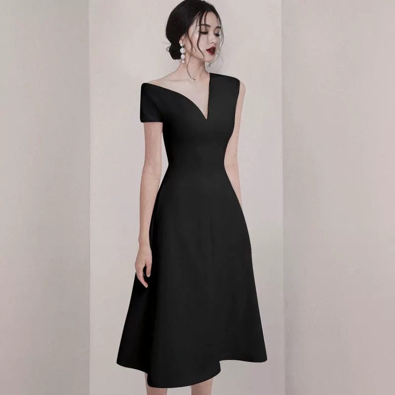 欧美性感单肩斜v领黑色礼服女轻奢小众高端级气质名媛显瘦连衣裙