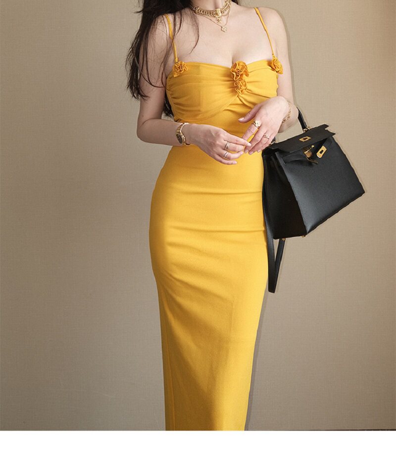 法式性感吊带露肩背玫瑰花朵礼服女轻奢小众高端级气质名媛连衣裙