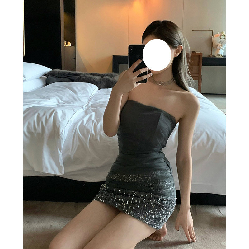性感抹胸露肩背灰色礼服女轻奢小众高端级名媛气质收腰亮片连衣裙