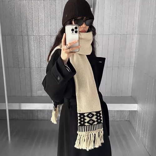韩国LOWCLASSIC针织流苏围巾