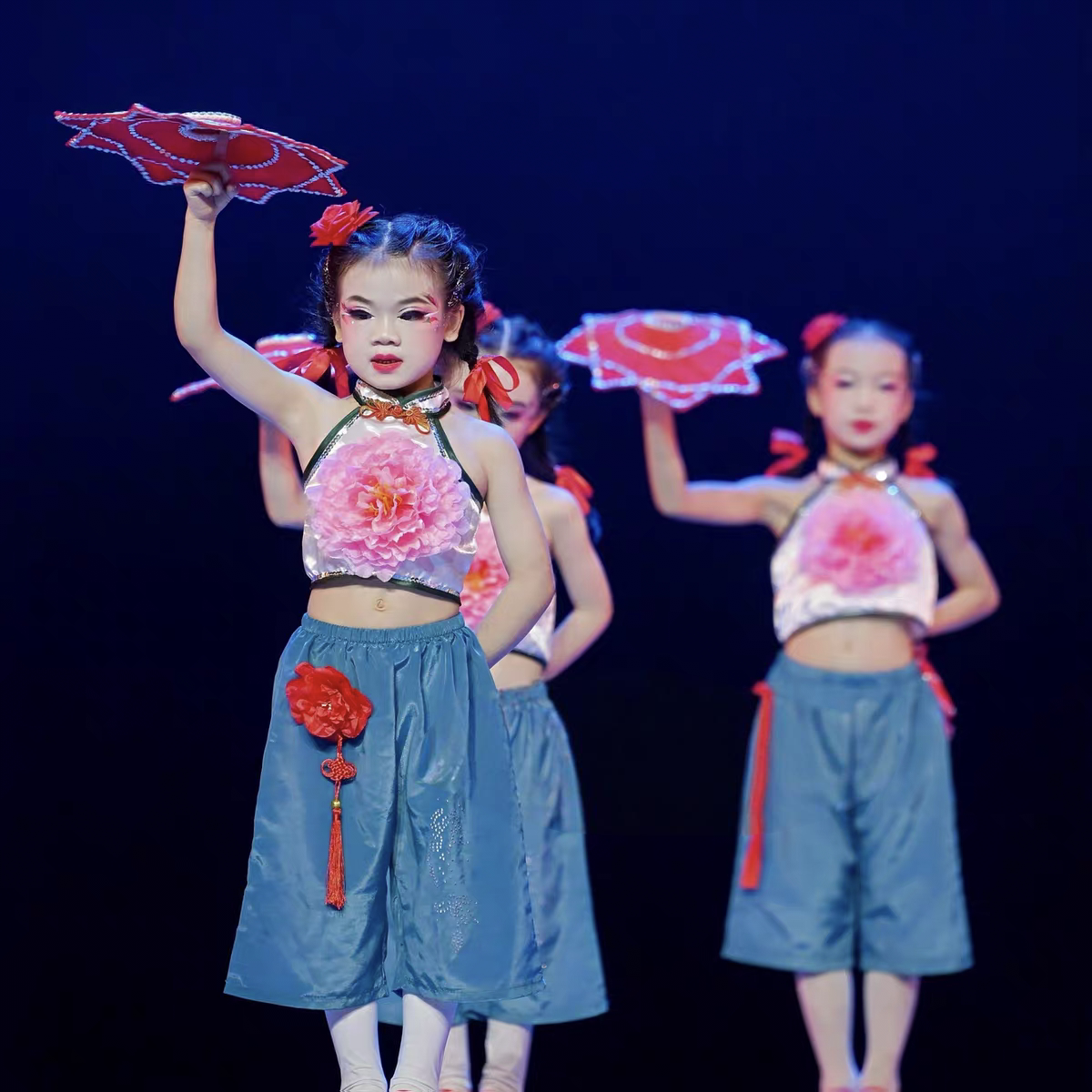 新款小俏丫桃李杯群舞演出服胶州秧歌少儿喜庆东北风俏妞妞舞蹈服