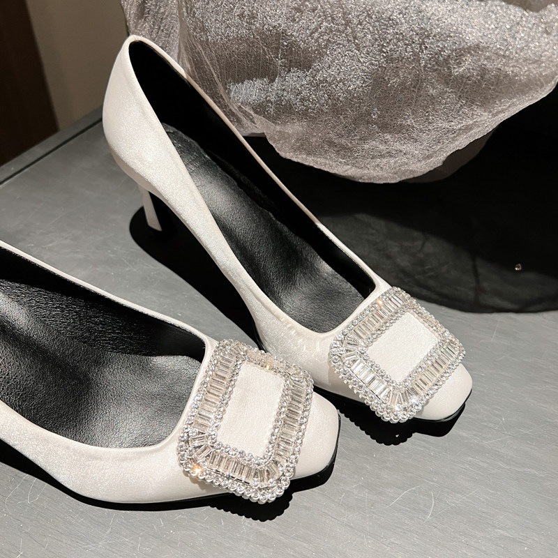 高跟鞋女2025年秋季新款方头细跟水钻方扣法式气质高级单鞋婚鞋白,女鞋,浅口单鞋,淘宝优惠券,粉丝福利购,淘宝优惠卷