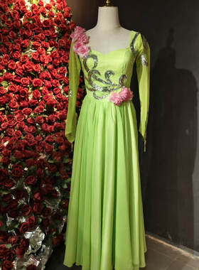 定制当代舞绿色长袖花朵装饰仙女裙2026年春季现代舞