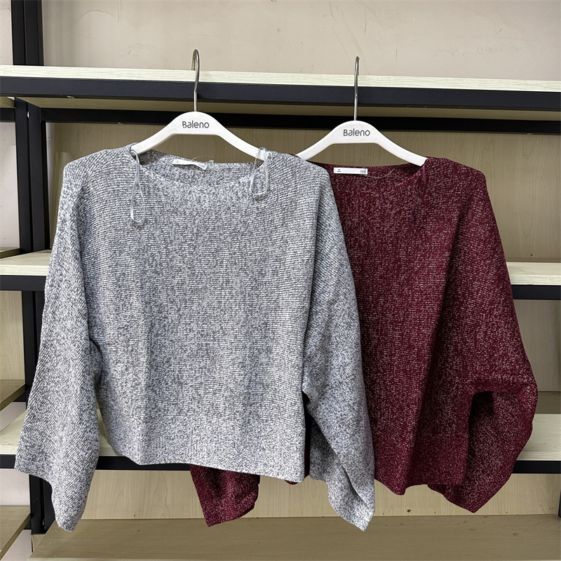 甜美针织衫班尼路圆领