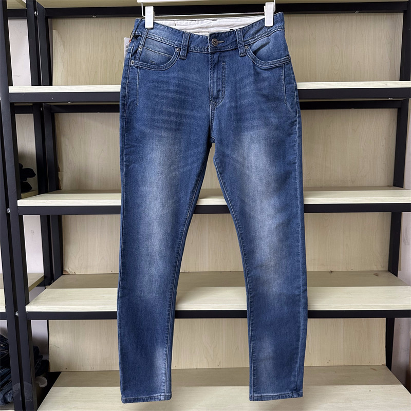 班尼路男装秋冬新款柔软洗水弹力青年修身休闲牛仔裤28941522