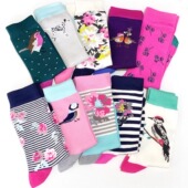 潮袜高筒棉袜女 街头嬉皮个性 花姑娘 日单女生中筒袜插画风格