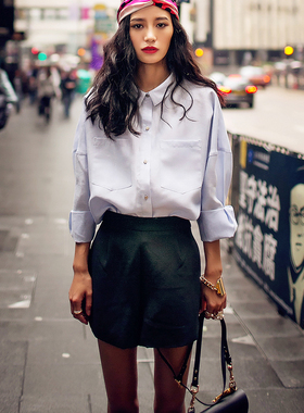 复古港味蓝色衬衫女设计感小众春季新品宽松显瘦BF慵懒风休闲上衣