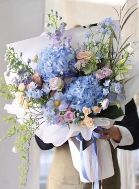 西岱岛｜北京同城鲜花速递新款生日送男士蓝白色系混搭花束 blue