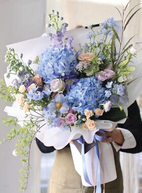 西岱岛｜北京同城鲜花速递新款生日送男士蓝白色系混搭花束 blue