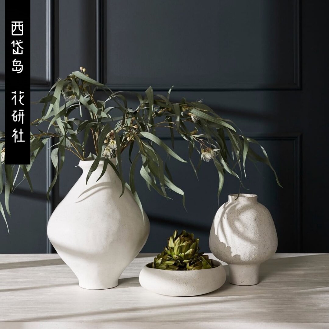西岱岛陶瓷出口原单大牌软装陶瓷不规则大肚收口简约高端花瓶花器